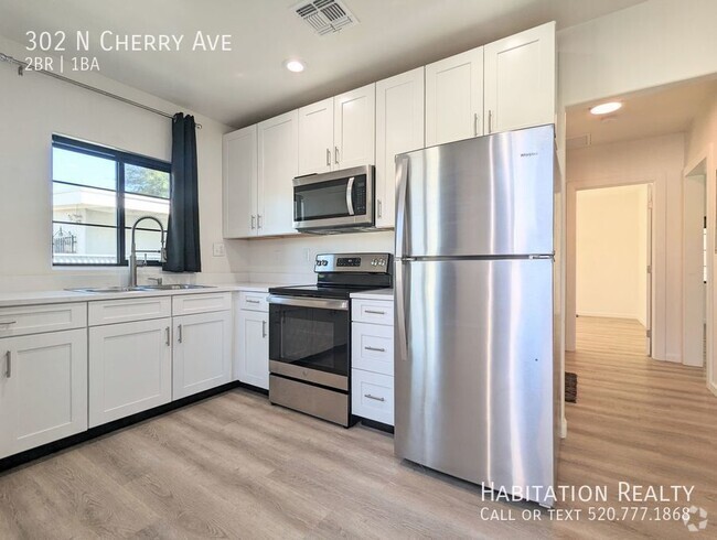 Building Photo - Gorgeous 2 bed/1 bath University Newly Ren... Rental