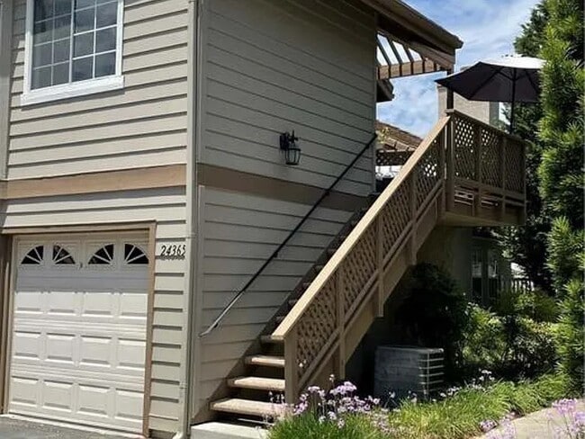 Building Photo - 24365 Landover Rd Unit 24365
