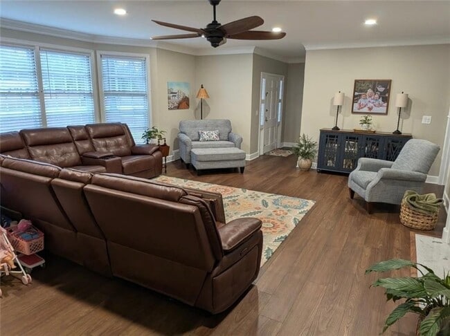220 Dixie Dr