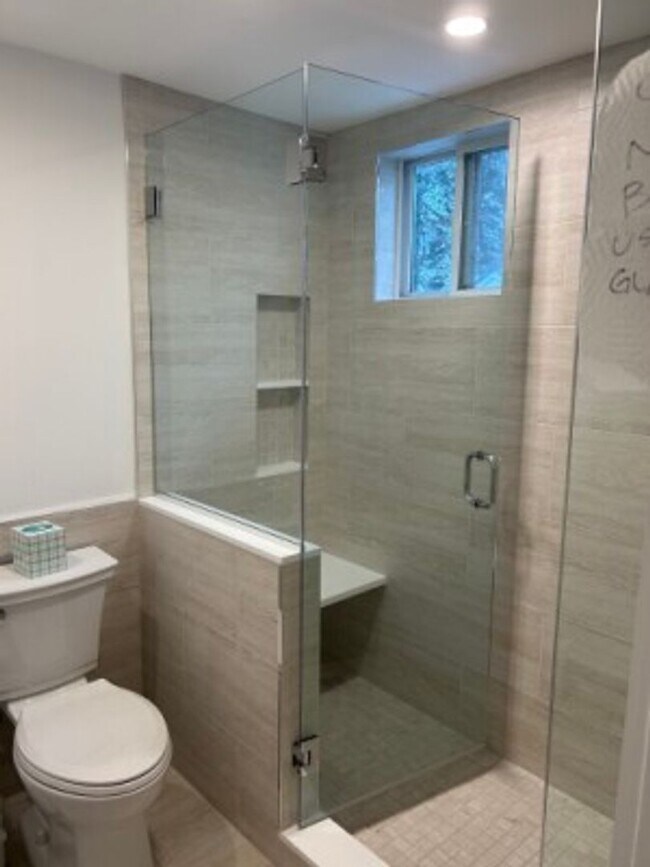 Photo - Incredible 3.5 Bedroom Apartment in East C...
