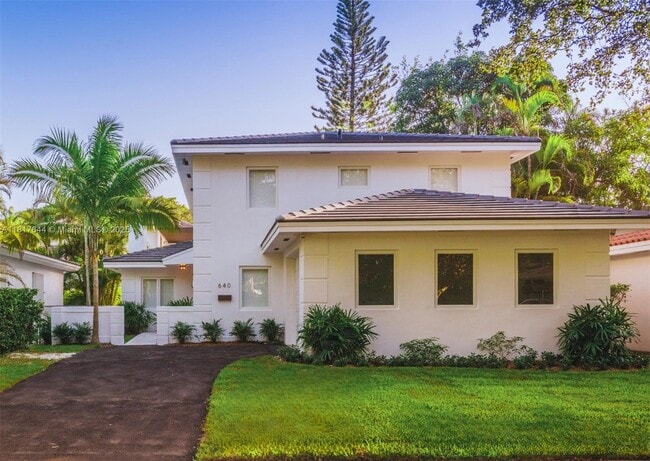 Photo - 640 Puerta Ave House