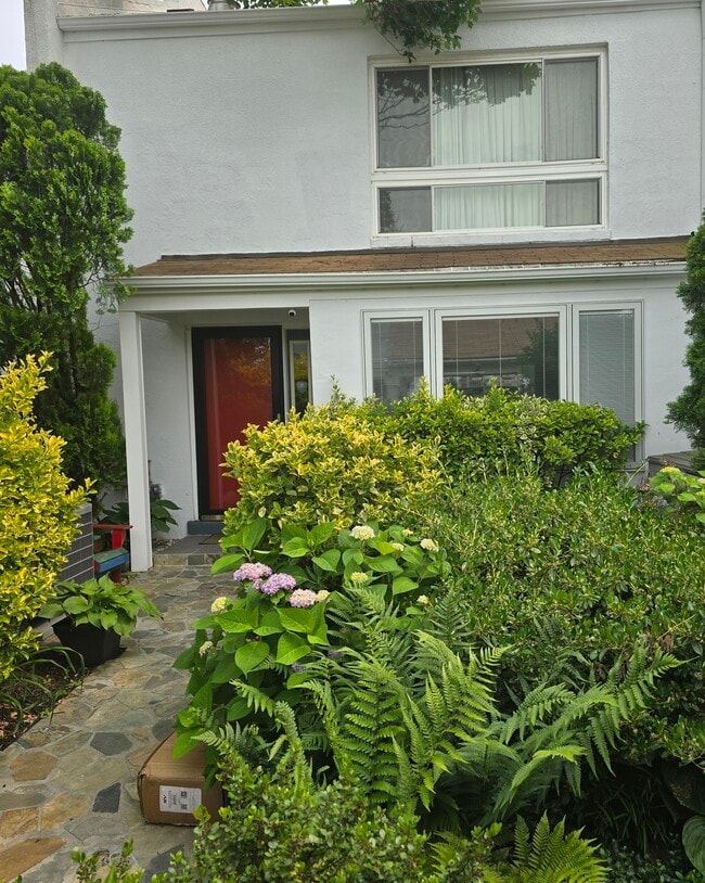 Building Photo - Wilde Lake Terrace Rental