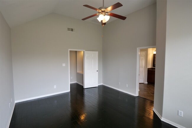 Building Photo - 26814 Harwood Heights Dr