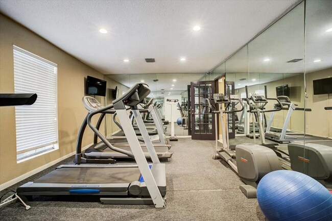 Photo - 1500 Bay Area Blvd Unidad X432