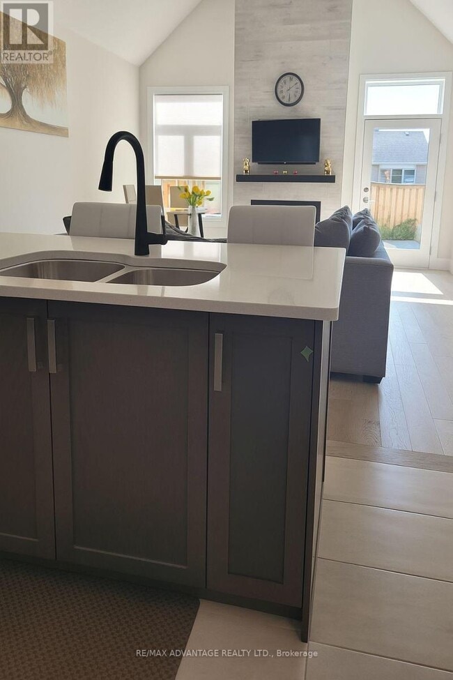 Photo - 63 Compass Trail