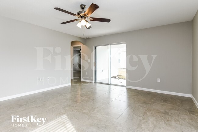 Photo - 662 Lindbergh Wy