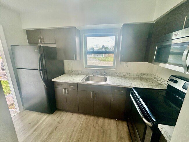 Photo - 7511 Venetian St Unit 1