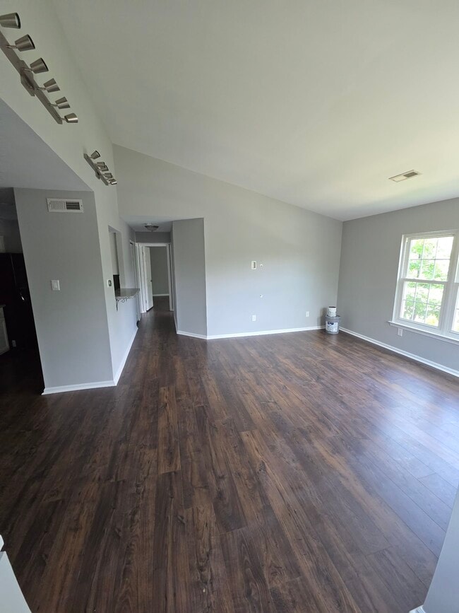 Photo - 903 Bennett Pl Unit Village Shires Condo