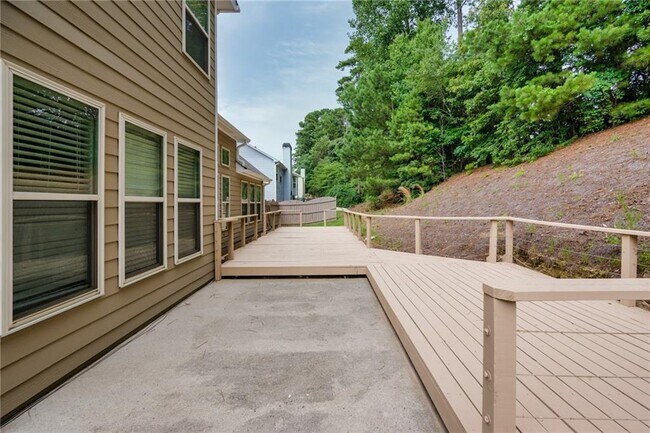 Photo - 3999 Grand Park Dr NE