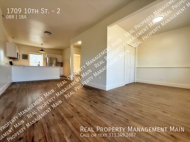 Building Photo - 1709 10th St Unit 2 Rental