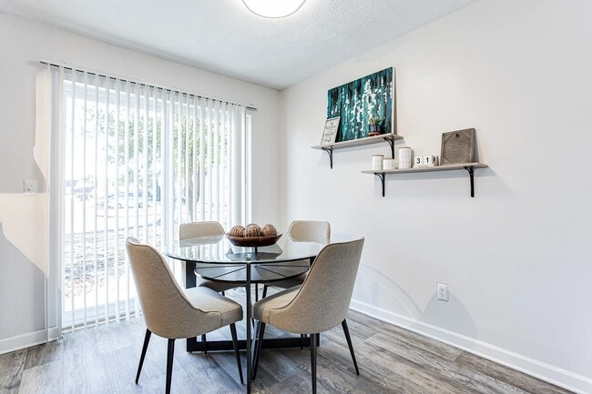 Photo - Brookfield Park Townhomes & Apartments