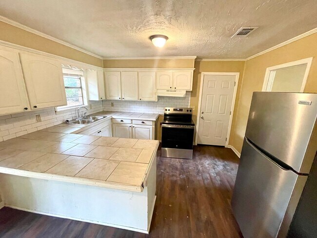 Photo - 3/2 for Rent in Clinton!