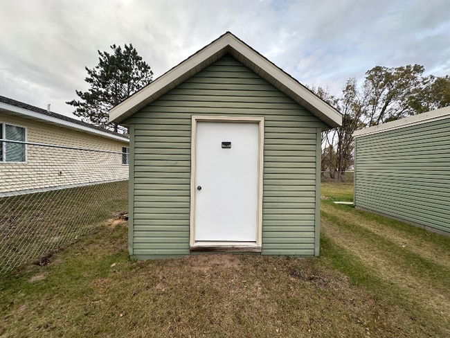 Photo - 1009 15th St NW