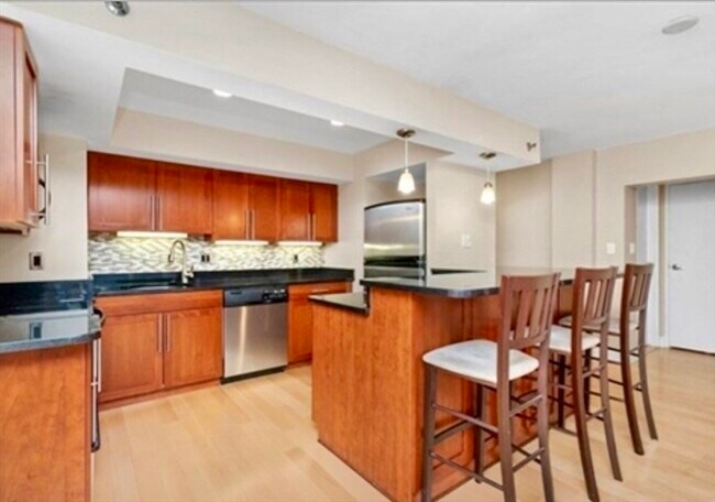 Photo - 1600 Beacon St Unit 207