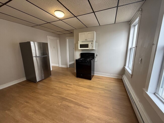 Photo - 72 Broadway Unidad 72