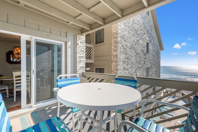 Photo - 618 N Waccamaw Dr Unidad B4