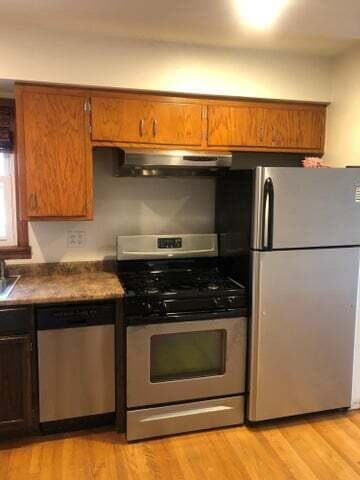 Photo - 1335 W Main St