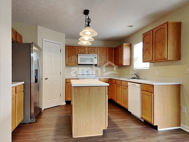 5813 Columbia Cir
