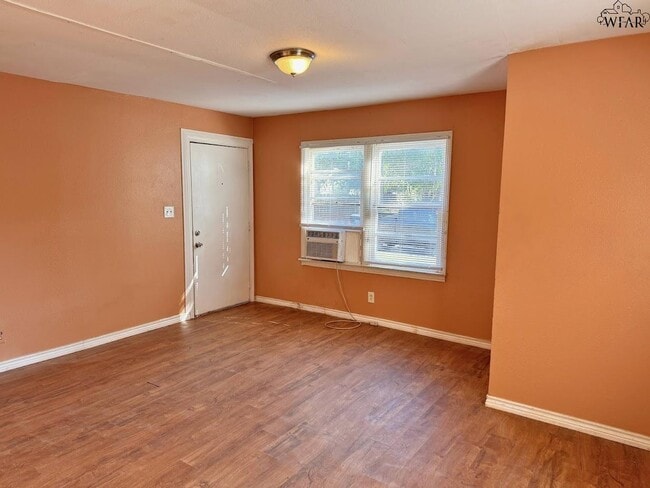 Photo - 1640 Osage Ave