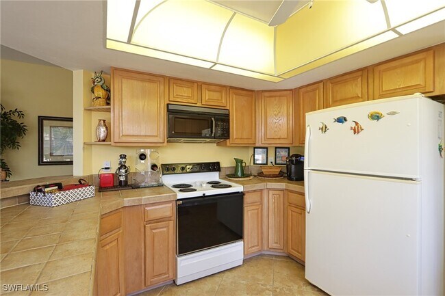 Photo - 26881 Wedgewood Dr Unit 201