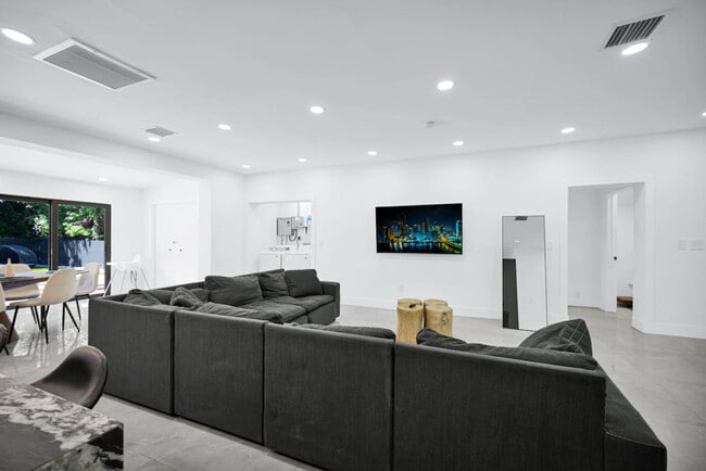 Photo - 5313 NE 1st Ave Unidad SI ID1521824P