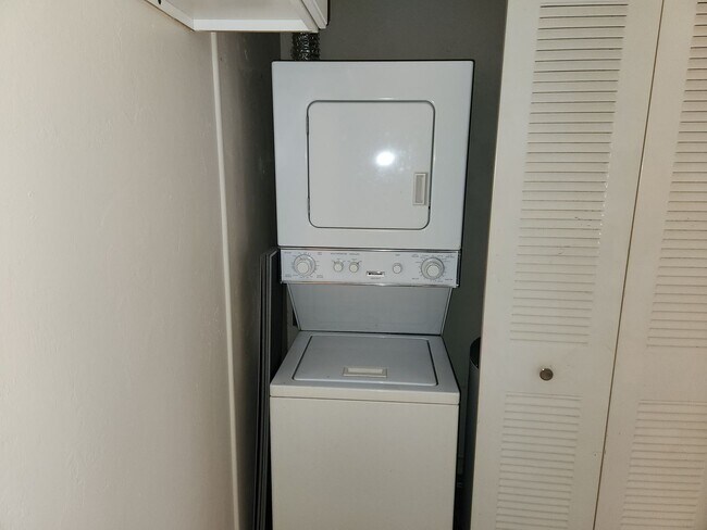 Photo - 44 Hamlin Ct Unit 44 Hamlin Ct