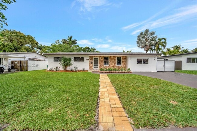 Building Photo - 15010 NE 7th Ave