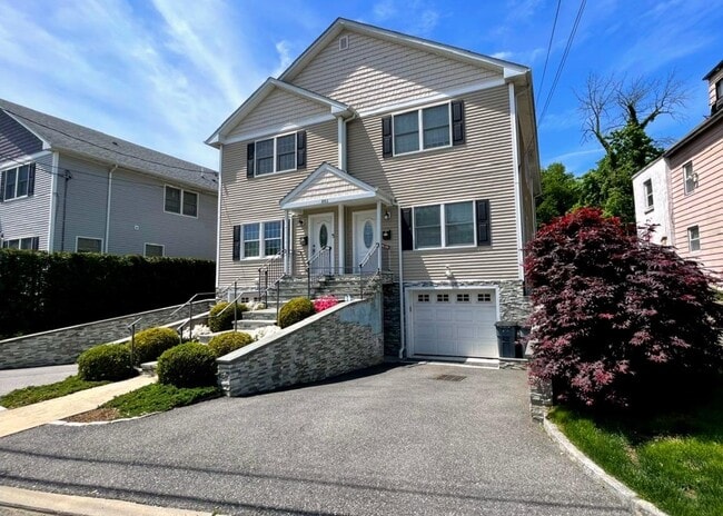 Photo - 201 Grand St Townhome