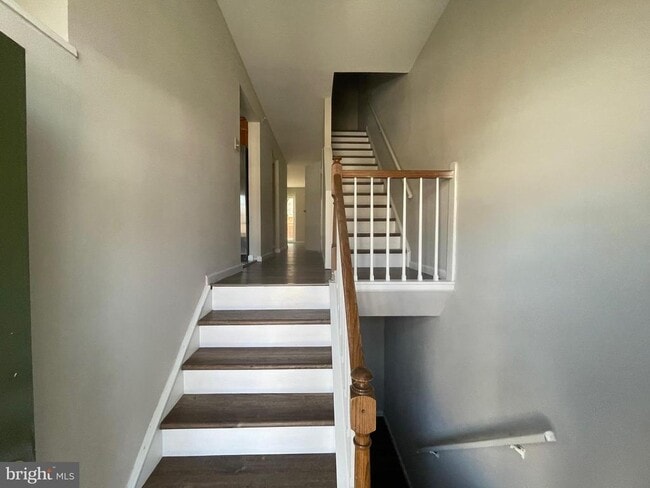 Building Photo - 9817 Rainleaf Ct