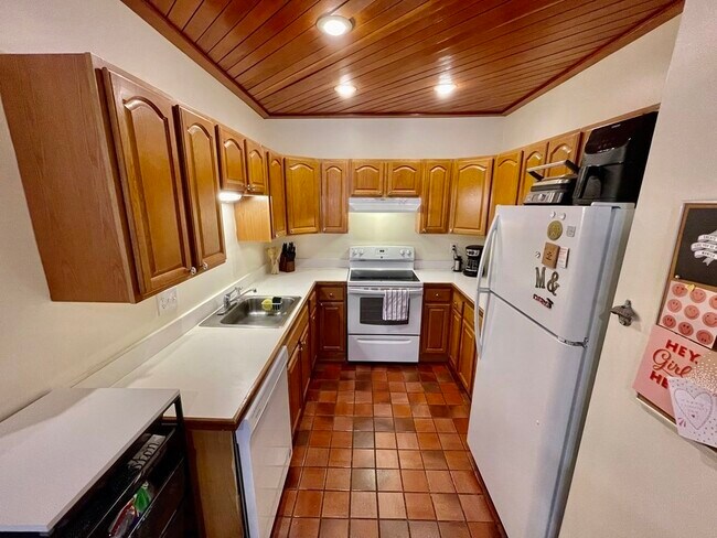 Photo - 41 Symphony Rd Unit 1A