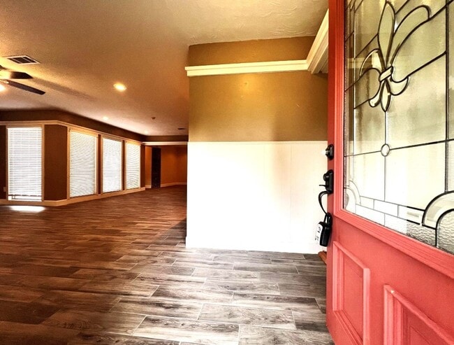 1430 Freedonia Dr