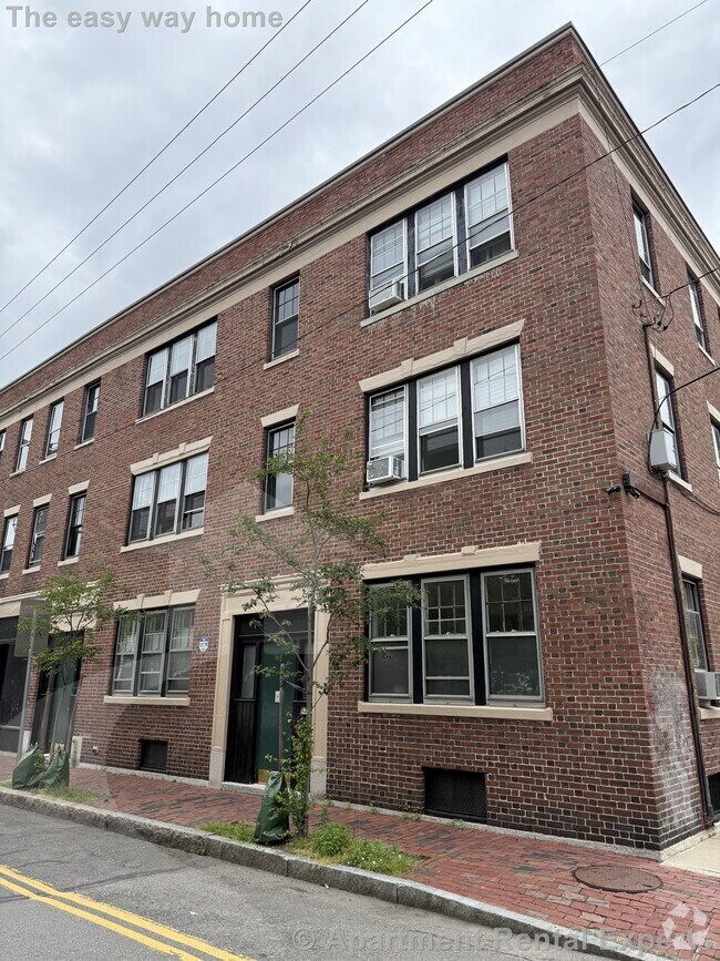 Building Photo - 168 Norfolk St Unit #5 Rental