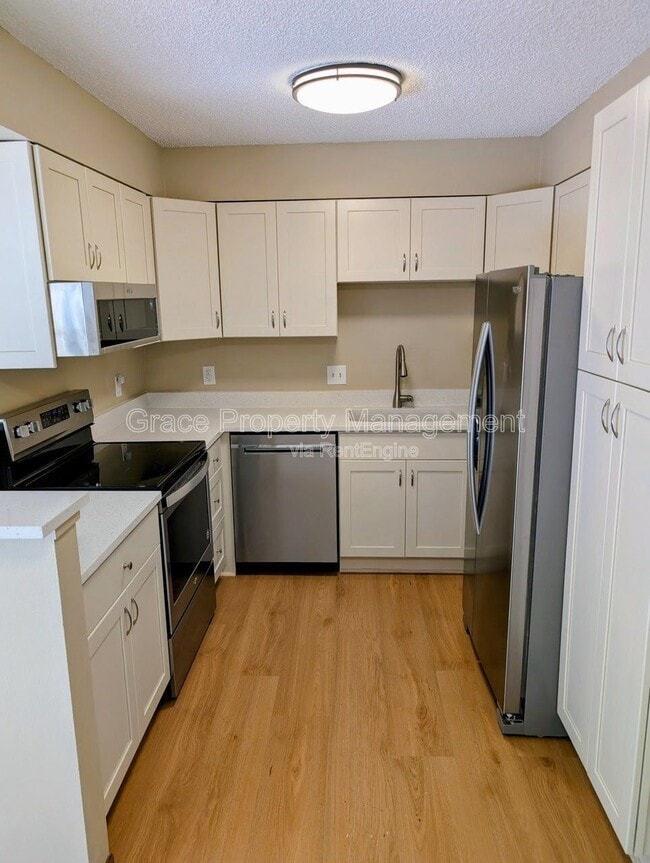 Photo - 3335 S Ammons St