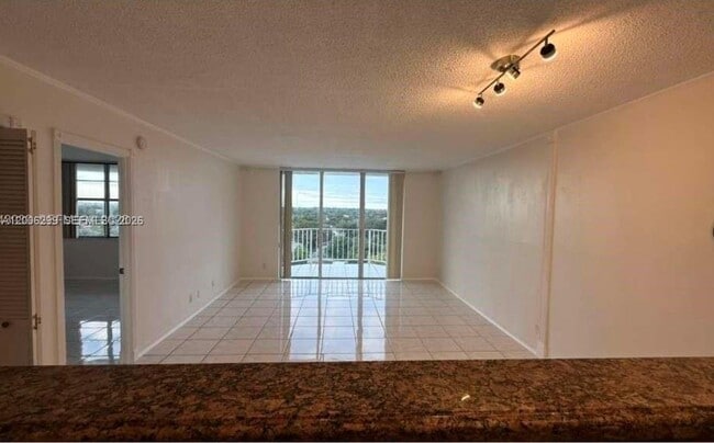 Photo - 16740 NE 9th Ave Unit 807