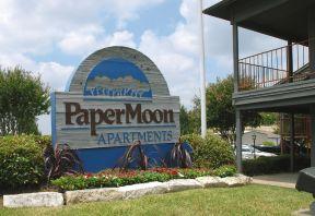 Paper Moon Apartments - Paper Moon Apartments