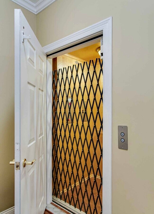 Photo - 15308 Royal Troon Ave Unit Building 9