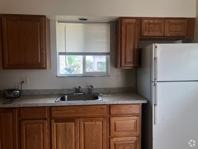 Building Photo - 1432 7th St Unit 1432 Rental