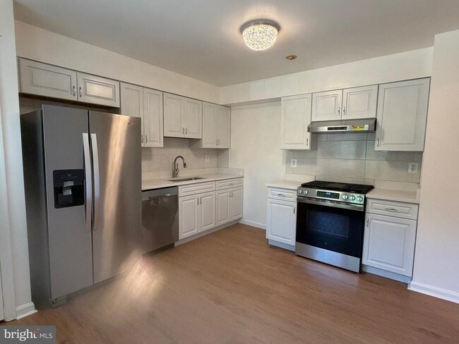 Photo - 10113 Galsworthy Pl