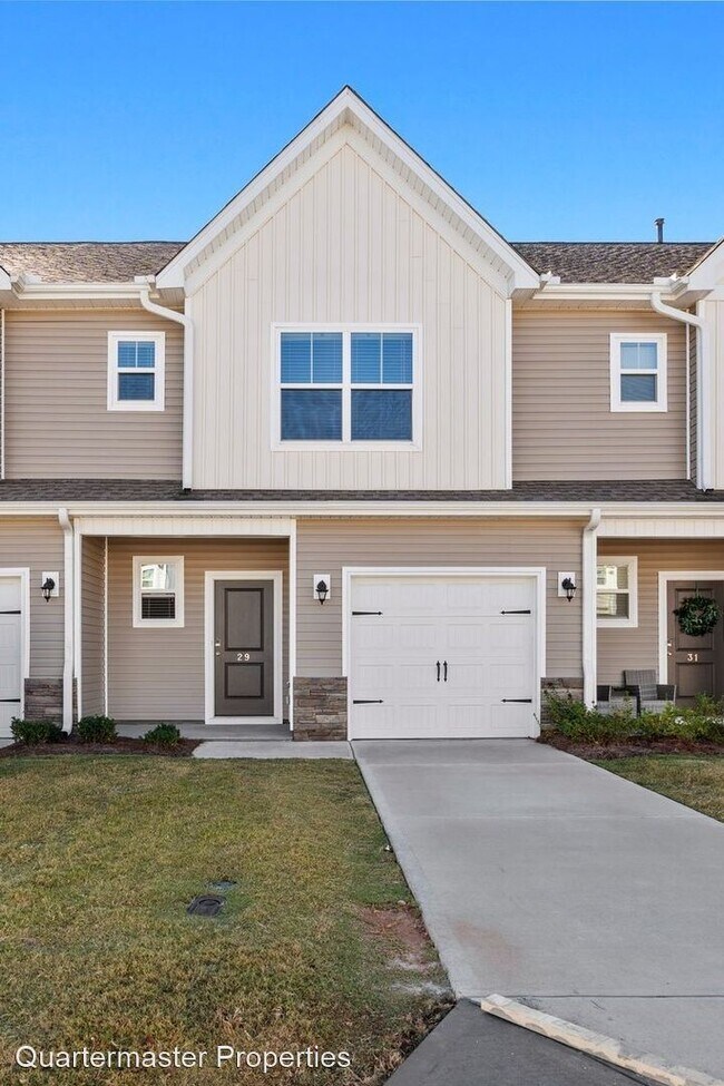 3 br, 2.5 bath House - 29 Apricot Lane - 3 br, 2.5 bath House - 29 Apricot Lane