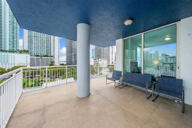 Photo - 275 NE 18th St Unit 708
