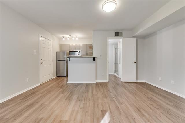 Photo - 3101 Sondra Dr Unit 302