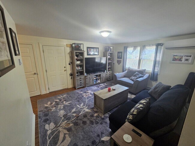Photo - 10 Renarl Ave Unit 3