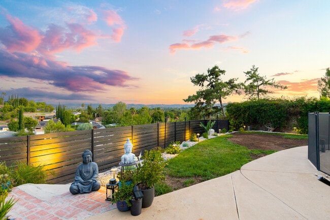 Building Photo - 7130 Gateshead Way