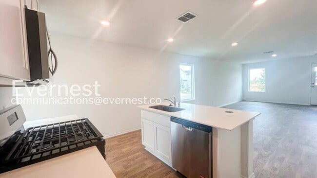 Photo - 5962 Celestite Bd