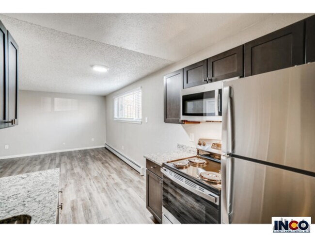 3670 S Lowell Blvd Unidad 205