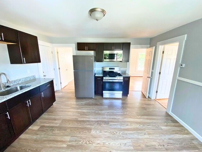 Photo - 8 Frederick St Unidad Apt 2F