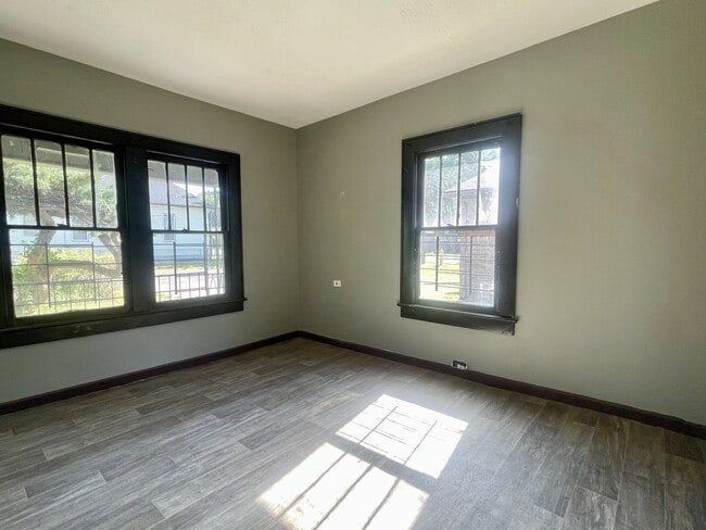 Photo - 2512 Boone St