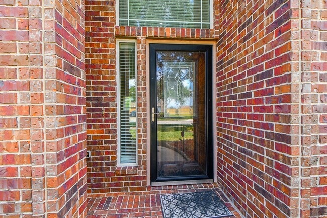 Photo - 5327 Laura Lee Ln