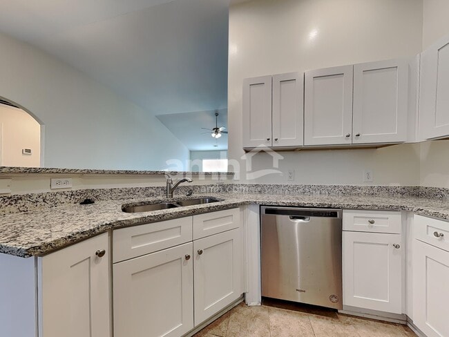 Photo - 163 Willow Point Cir