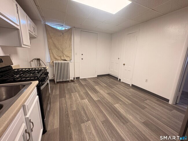 Photo - 185 Grove St